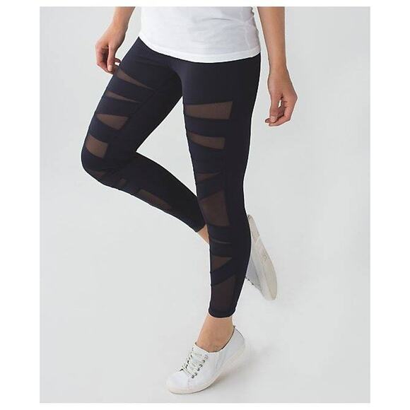 Lululemon High Times 4 Black Wrap Mesh Wanderlust 2015 Special Edition RARE Luon - Picture 1 of 8